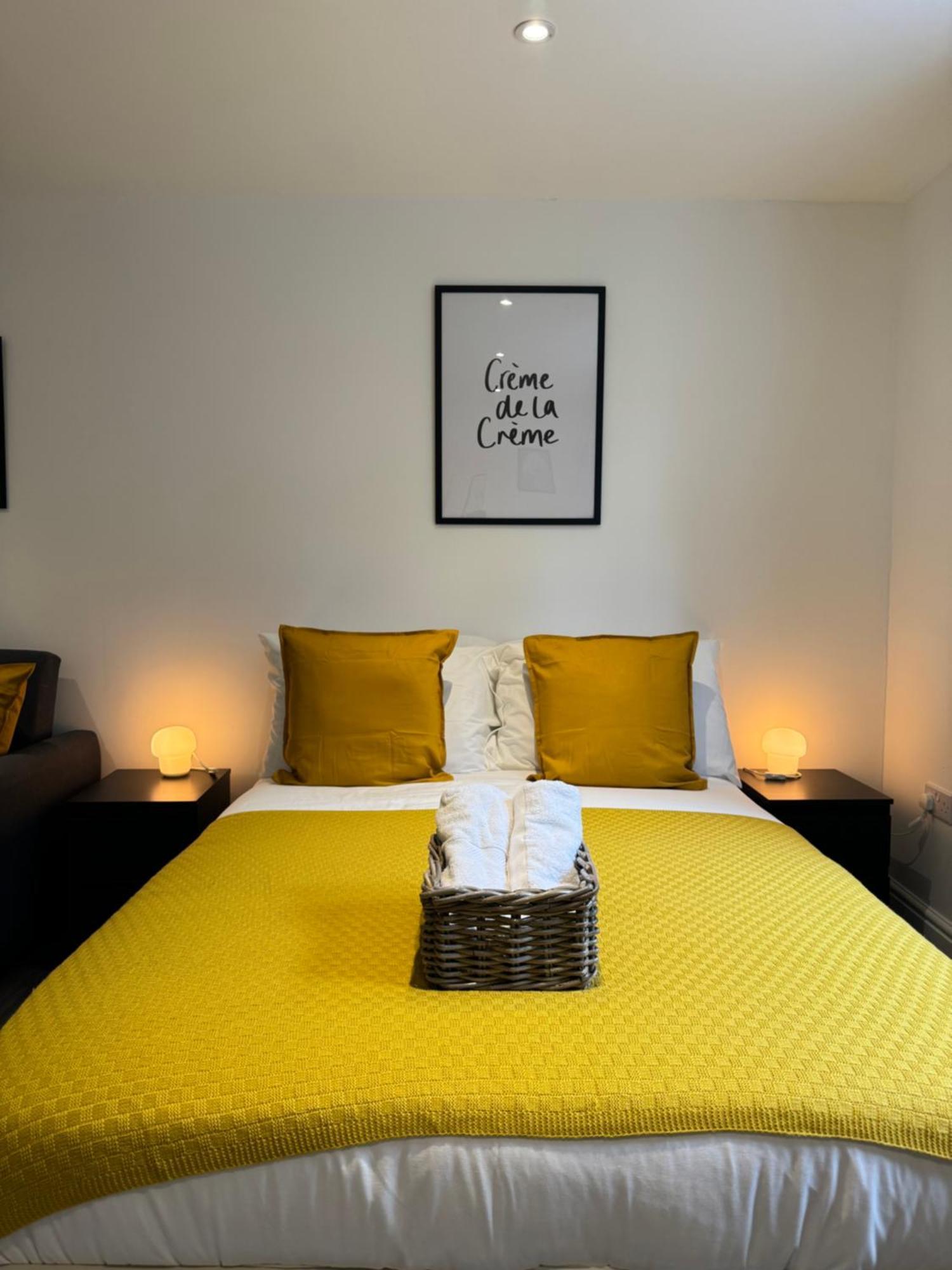 En-Suite Bedroom For Up To 4! Sofa Bed - Near Stratford London Exterior foto