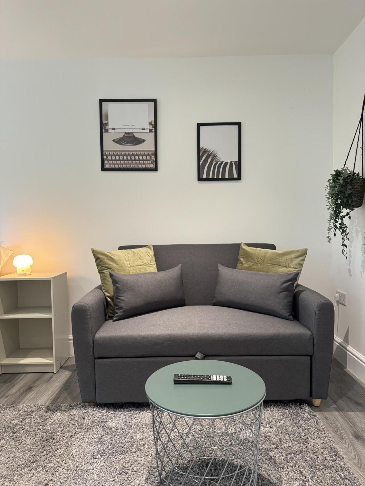 En-Suite Bedroom For Up To 4! Sofa Bed - Near Stratford London Exterior foto