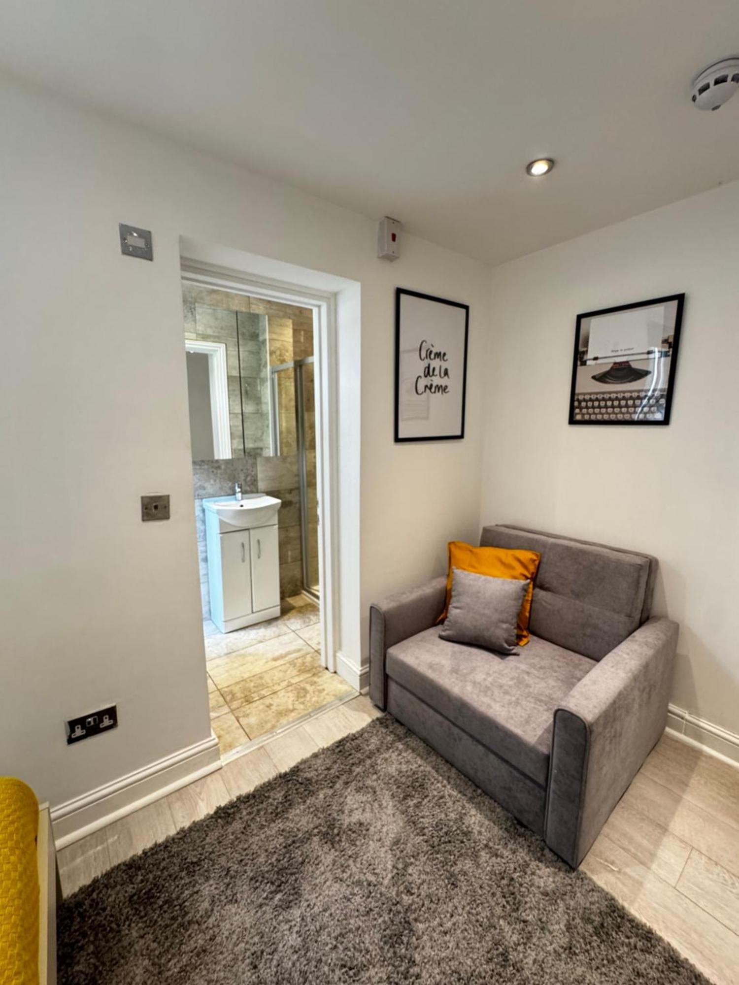 En-Suite Bedroom For Up To 4! Sofa Bed - Near Stratford London Exterior foto