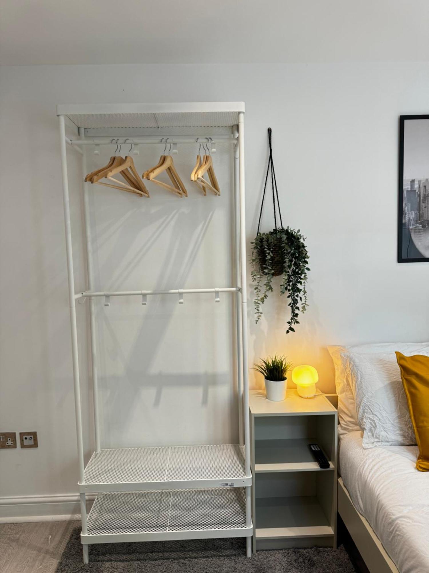 En-Suite Bedroom For Up To 4! Sofa Bed - Near Stratford London Exterior foto