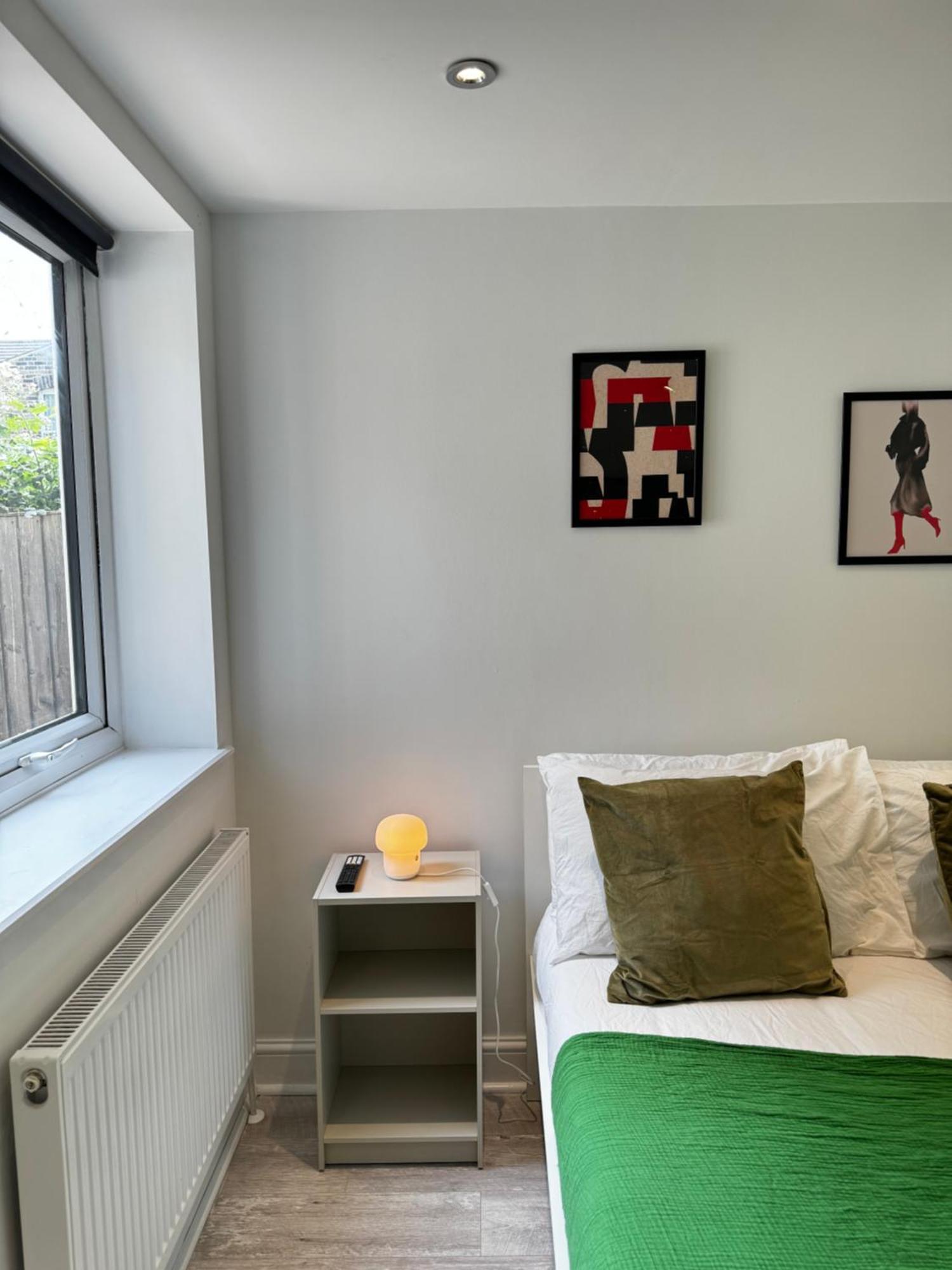 En-Suite Bedroom For Up To 4! Sofa Bed - Near Stratford London Exterior foto